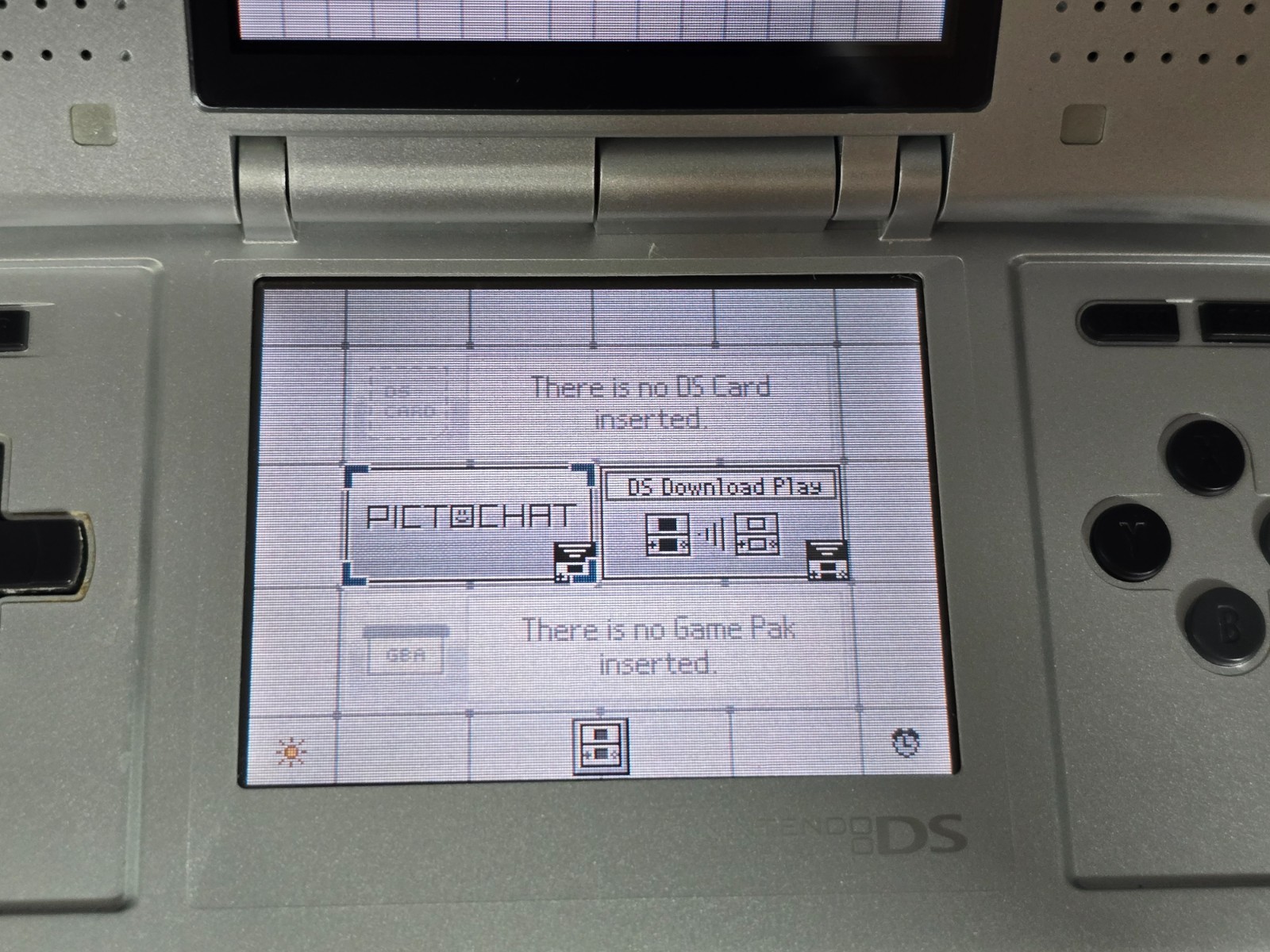 Nintendo DS Handheld Console NTR-001 Silver Metroid Prime Hunters Included CIB