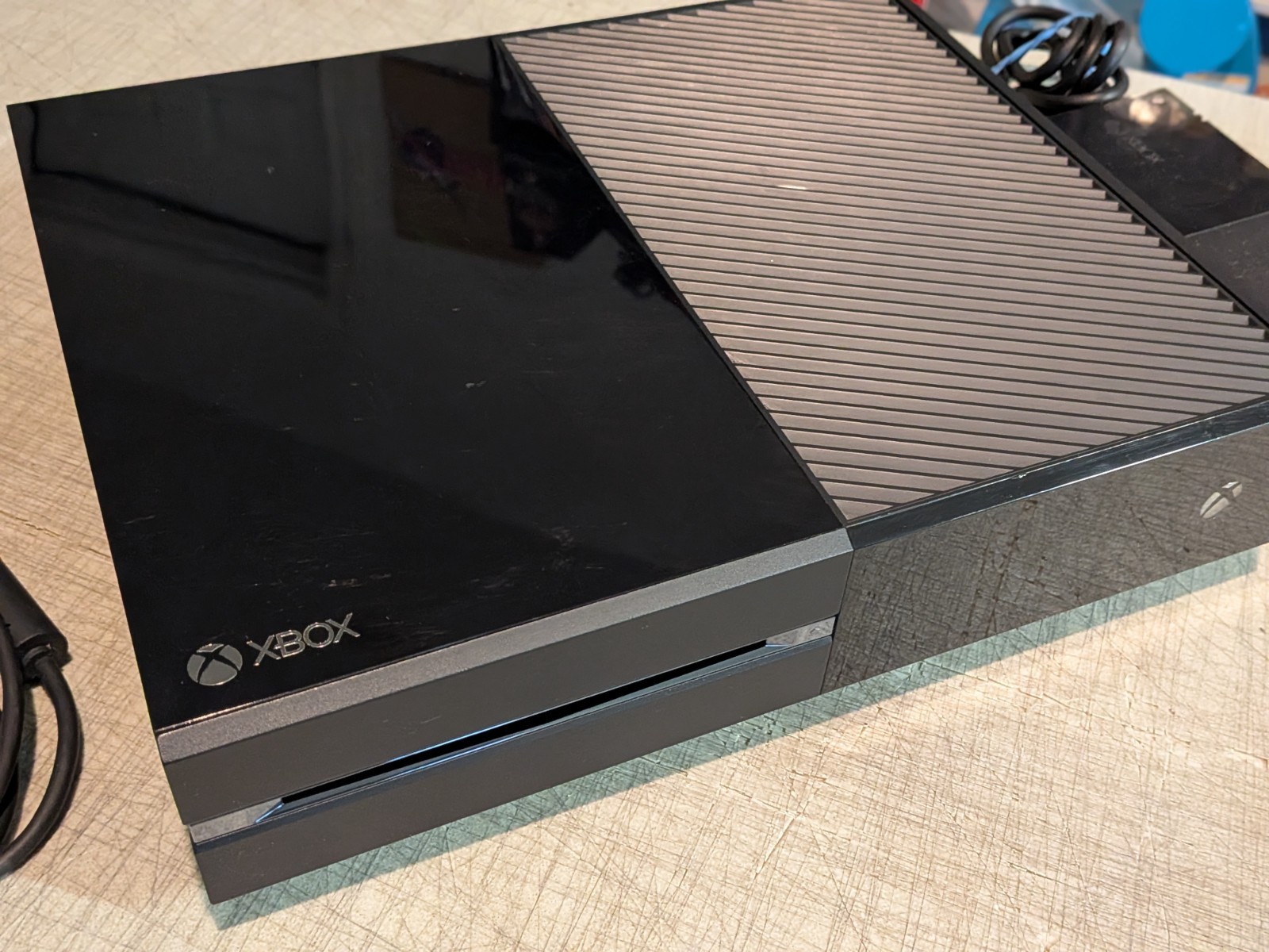 Microsoft Xbox One 1TB Console Black 1540 w/ Power Brick / Cable + Controller