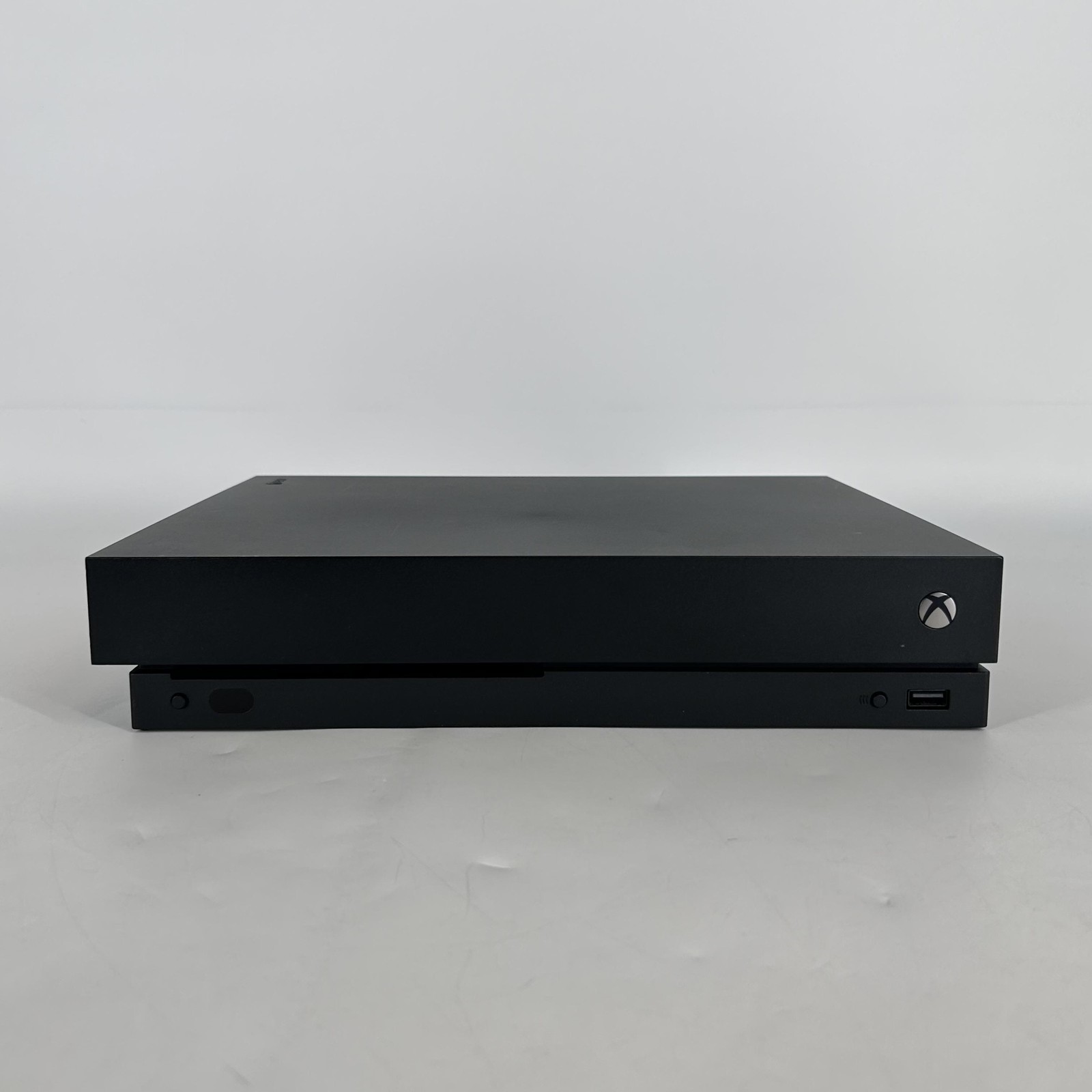 Microsoft Xbox One X Console Black 1TB w/ Controller/HDMI/Power Cord- Very Good