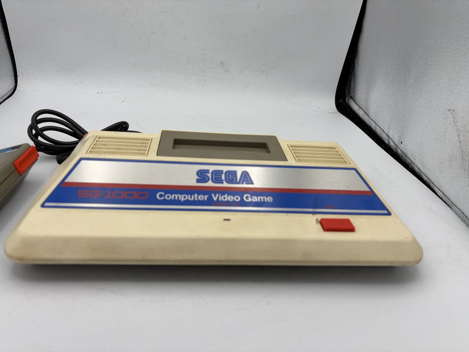 SEGA computer video game SG-1000 console with box with AC and RF adapter