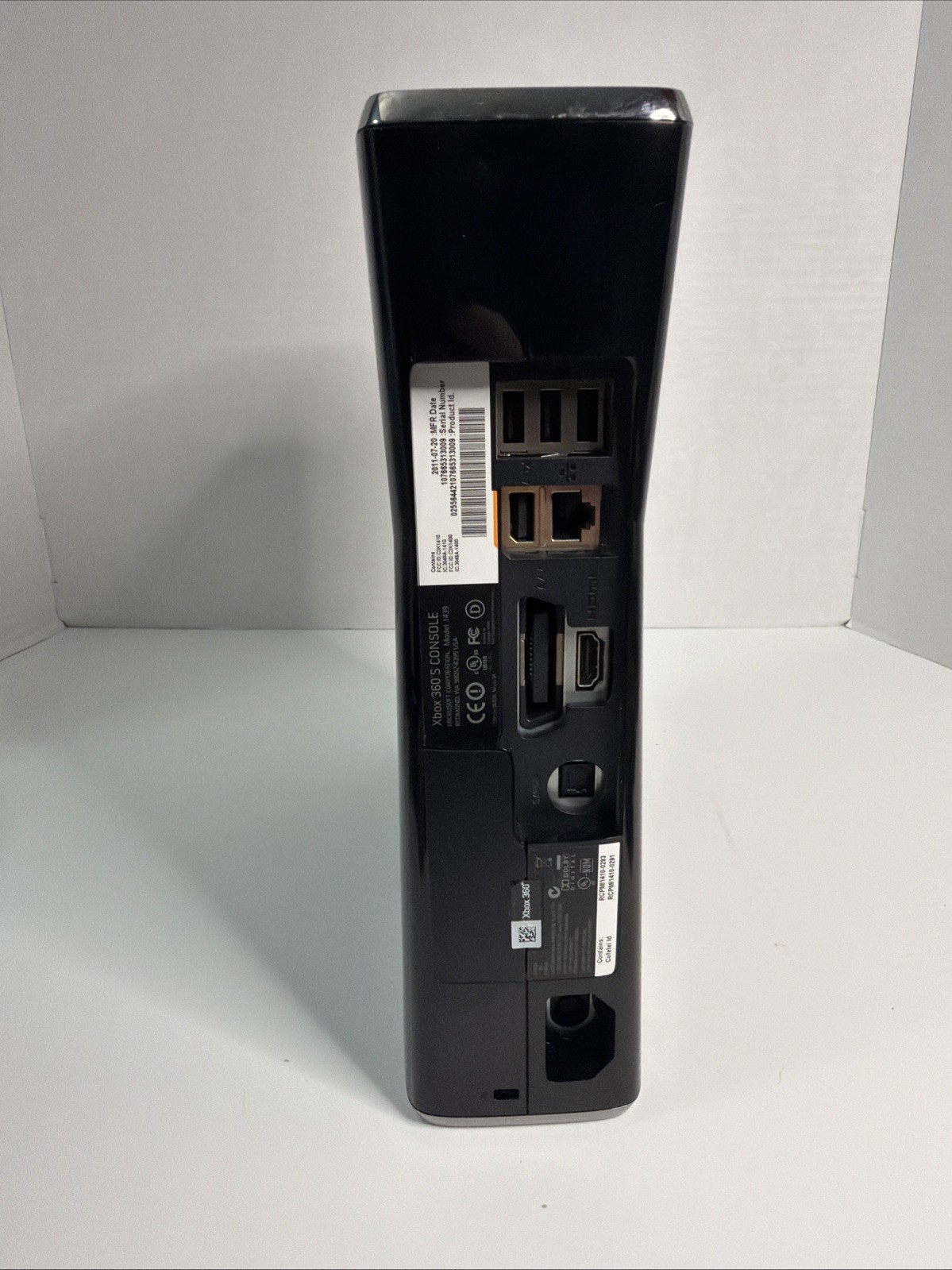 Microsoft Xbox 360 S 250GB Console Gaming System Only Gloss Black 1439