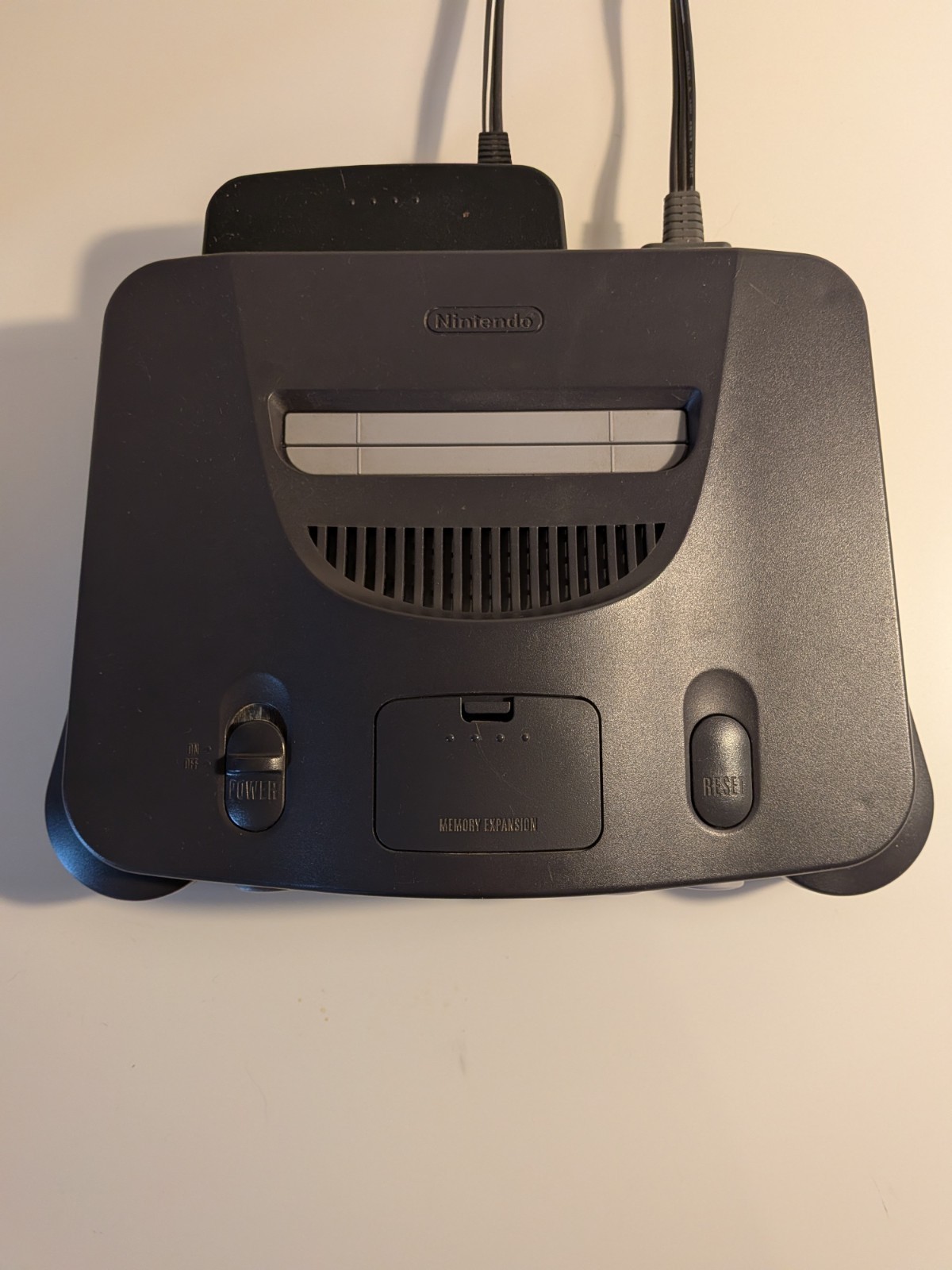 Nintendo 64/N64 Console Lot – Expansion Pak – 8 Controllers – INTERMITTENT READ