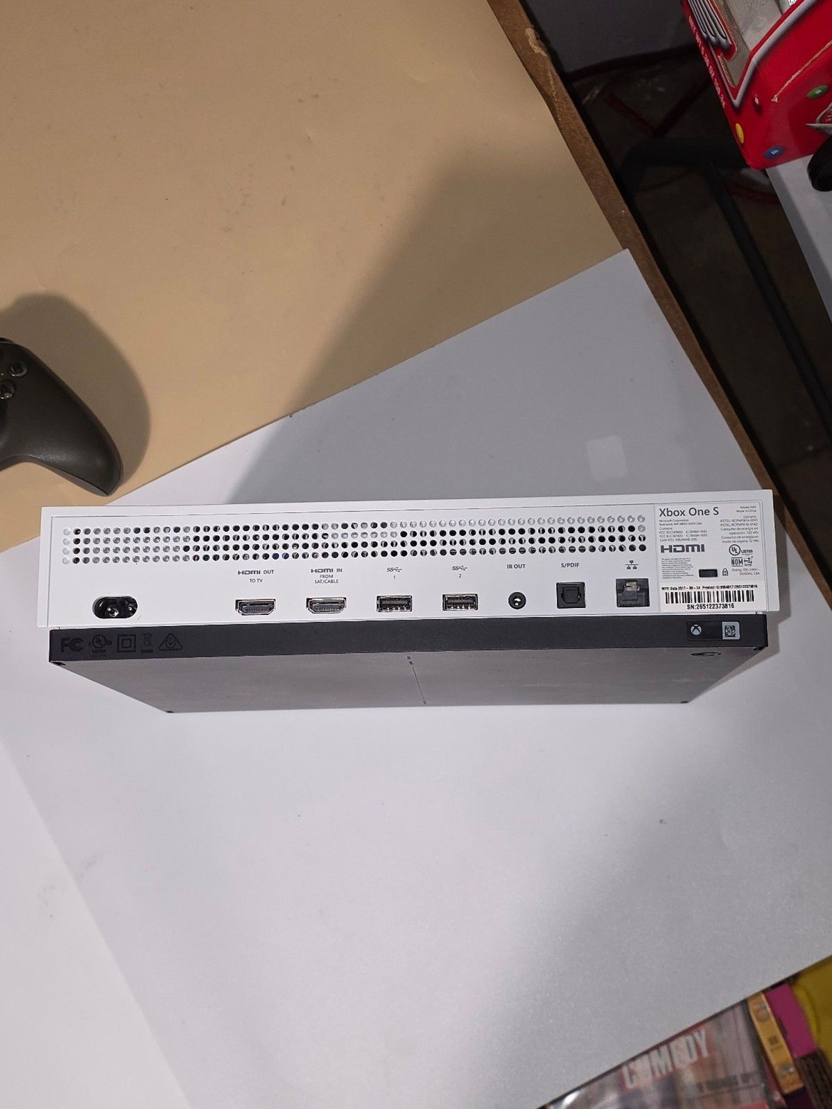 Xbox One S 500GB Bundle – Controller + 3 Games + Cables
