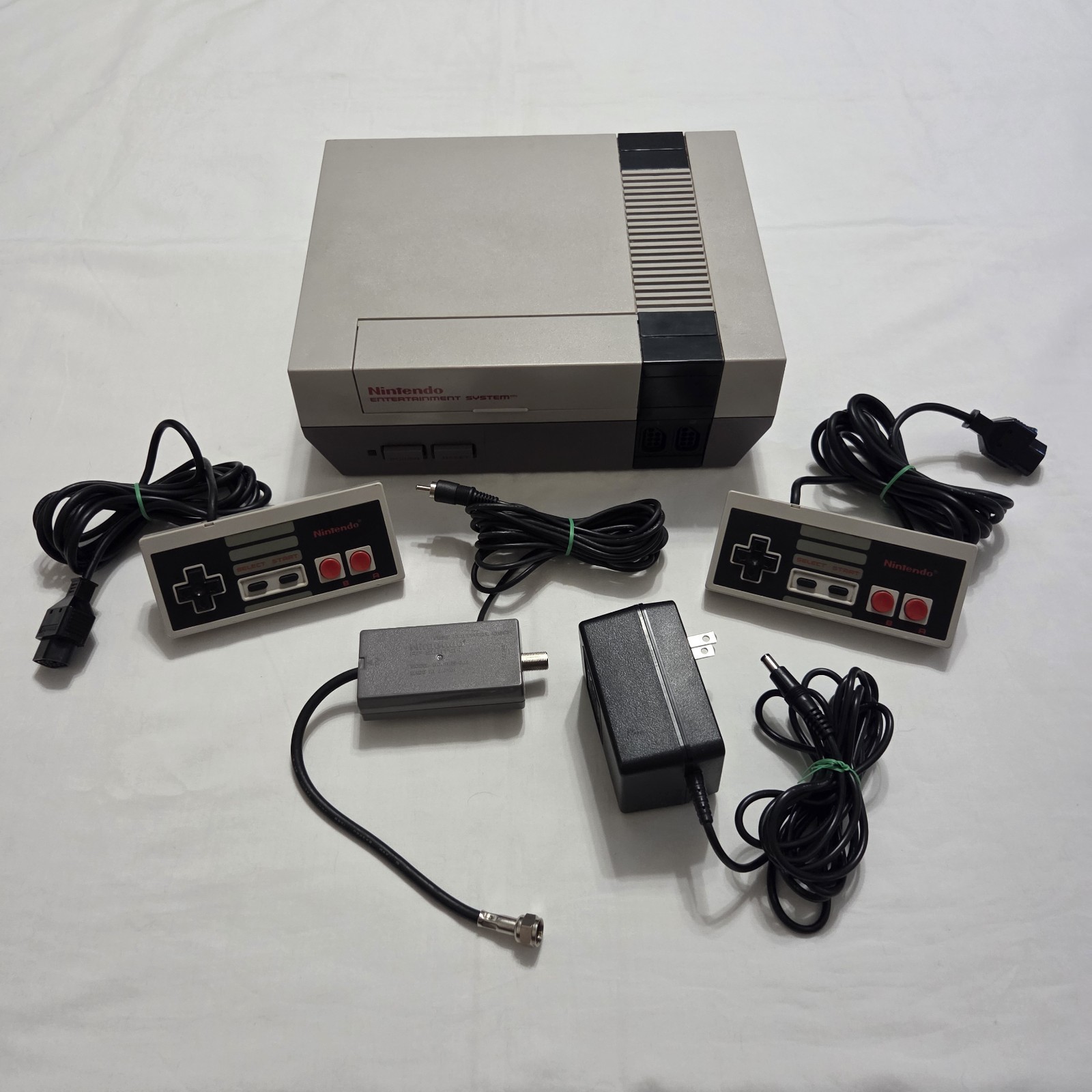 Original Nintendo NES NES-001 Console w/ 2 Controllers & Cables – Tested