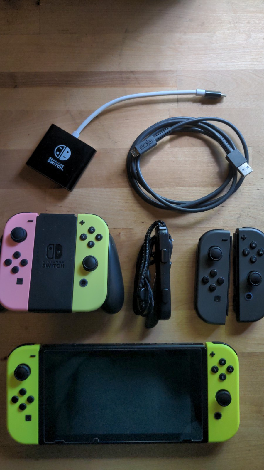 Nintendo Switch Bundle – Complete Setup + 3 Pairs of Controllers + 7 Games
