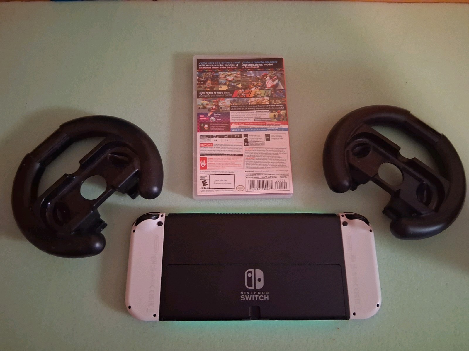 Nintendo Switch OLED Model Handheld Console – 64GB – + Mario Kart 8 no charger