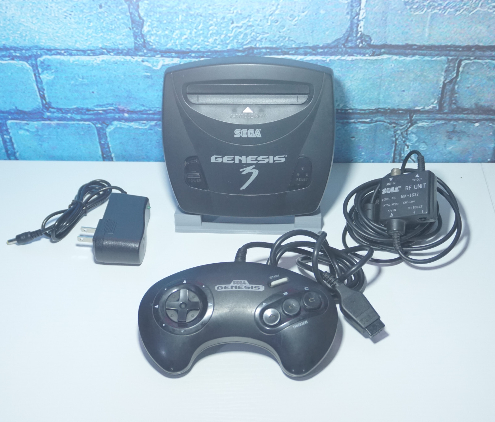 SEGA Genesis Model III 3 MK-1461 Console with RF Wire, Power Cord, & Controller