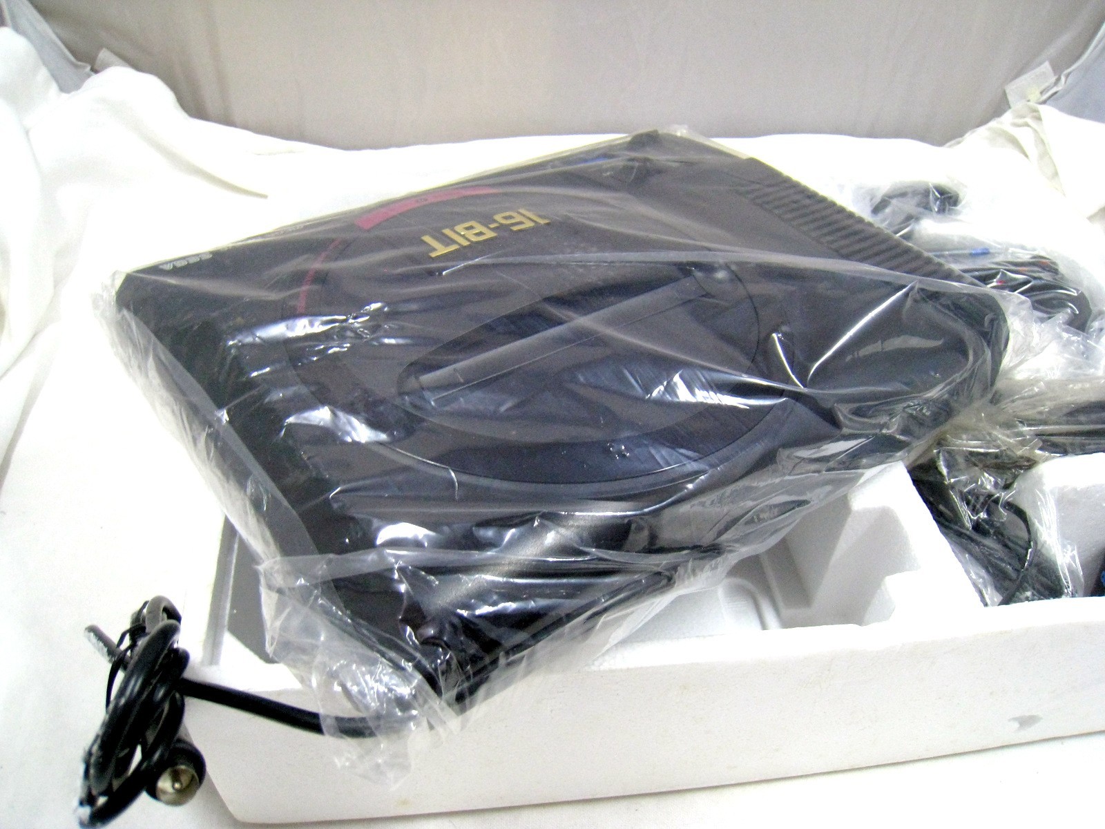Brand New Vintage Sega Mega Drive 16-BIT Console PAL HAA-2510 with Original Box