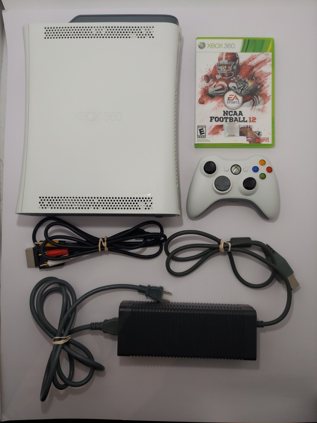 Microsoft Xbox 360 Jasper Console Bundle 20gb w/ Controller, Game And Cables