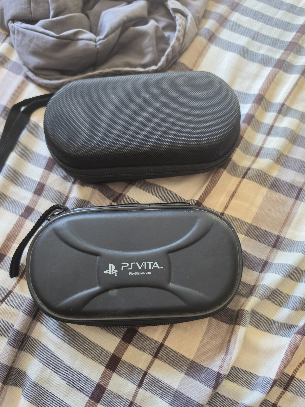 Sony Vita lot Glacier White 2000 series, jet blue 2000 series, black 1000 series