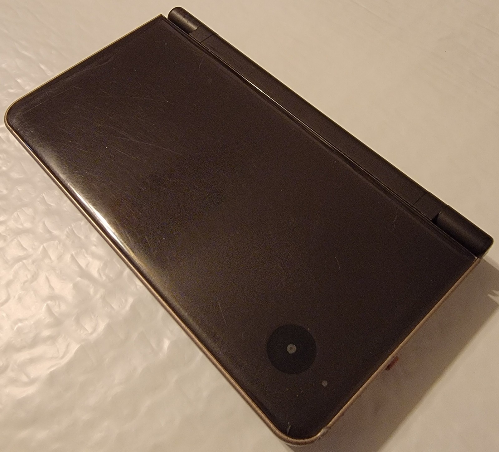 Nintendo DSi XL Bronze w/ Charger & 5 Games Mario 64 DS & New Super Mario Bros
