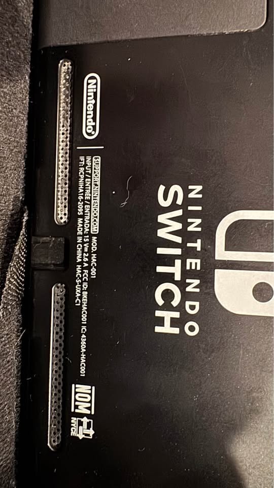 Nintendo Switch moddable/unpatched w/ Dock/Controllers/Power/RCM jig/Bluetooth