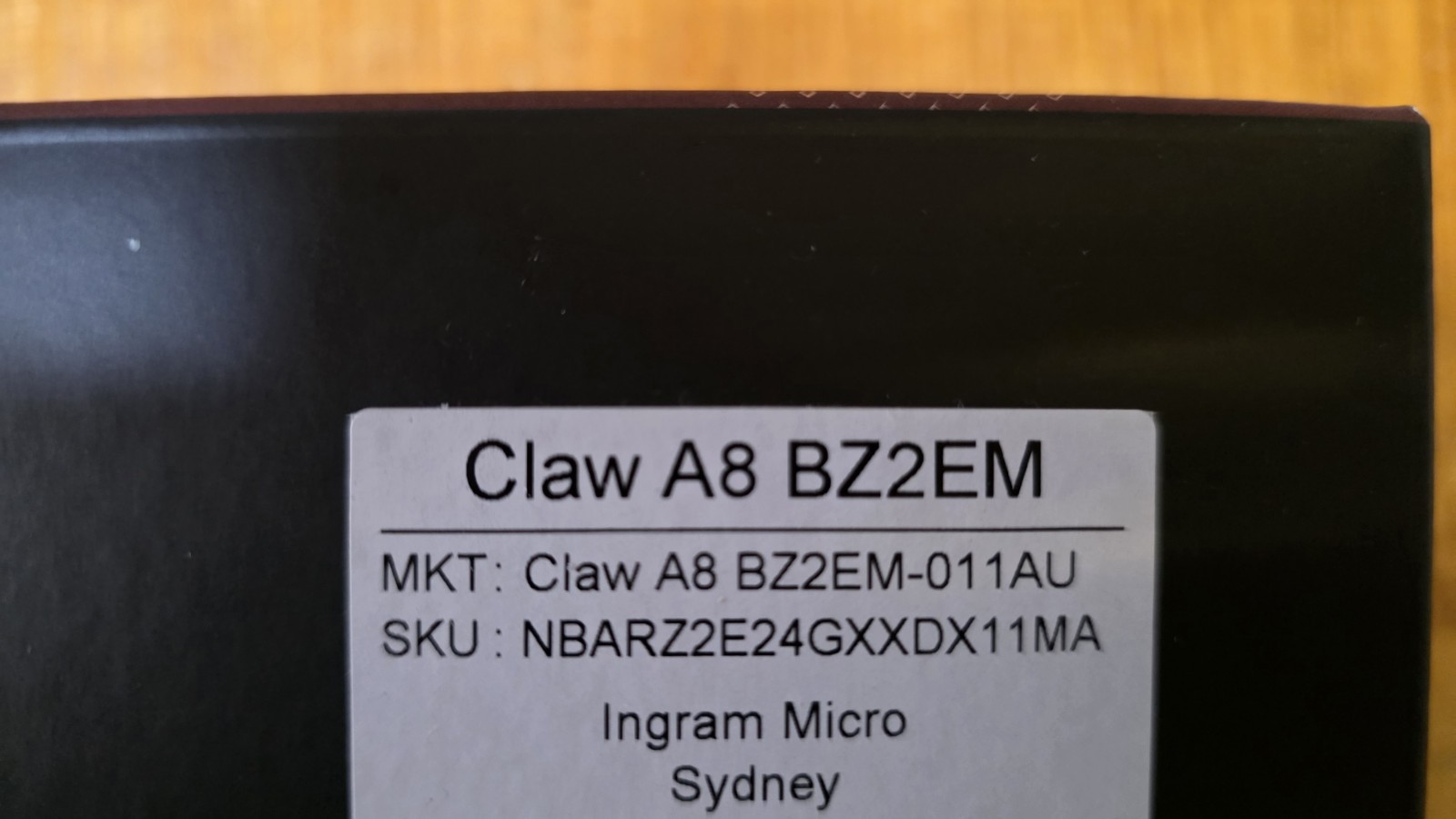 MSI Claw A8 BZ2EM 8″ Ryzen Z2 Extreme 24GB RAM 1TB Handheld PCGreen (BRAND NEW)
