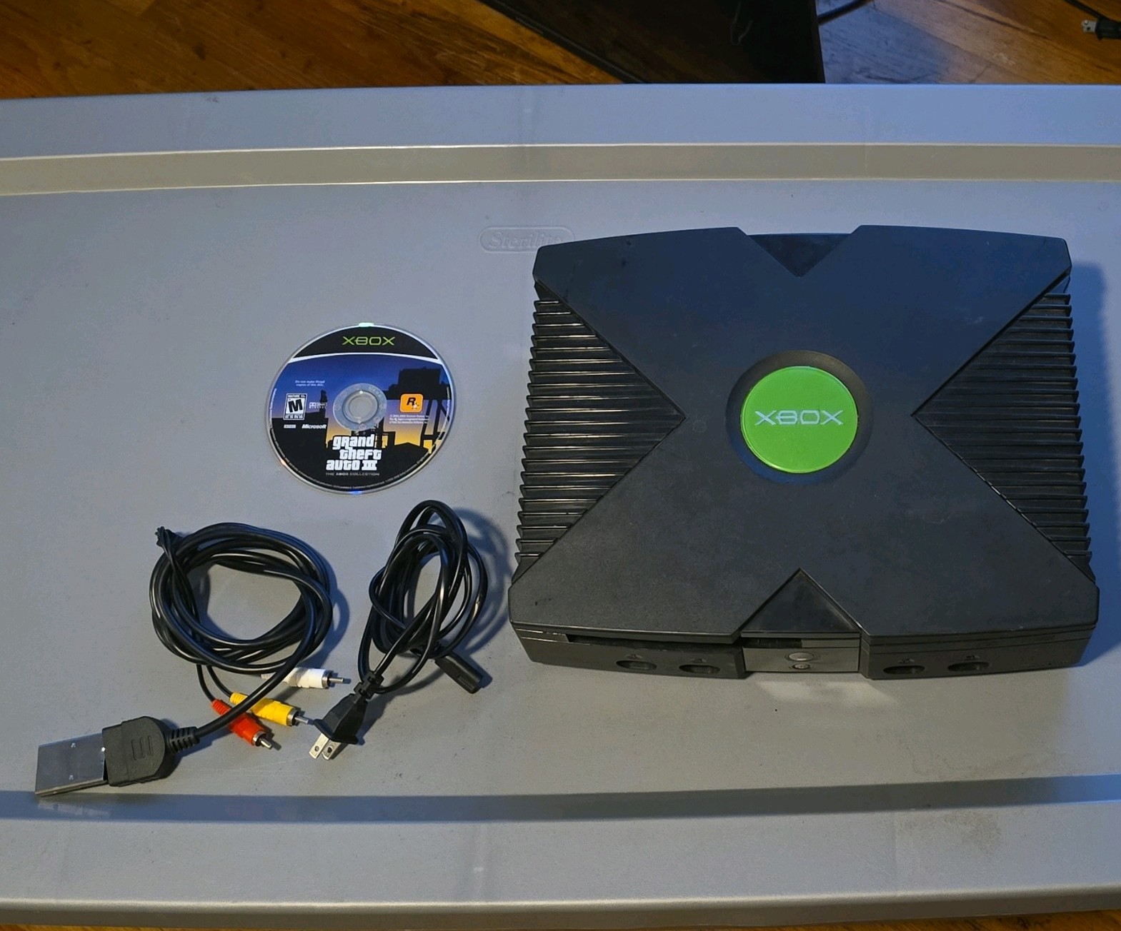 Microsoft Xbox Original Home Console Black/Green w/AV & Power + GTA 3, Mem Slot
