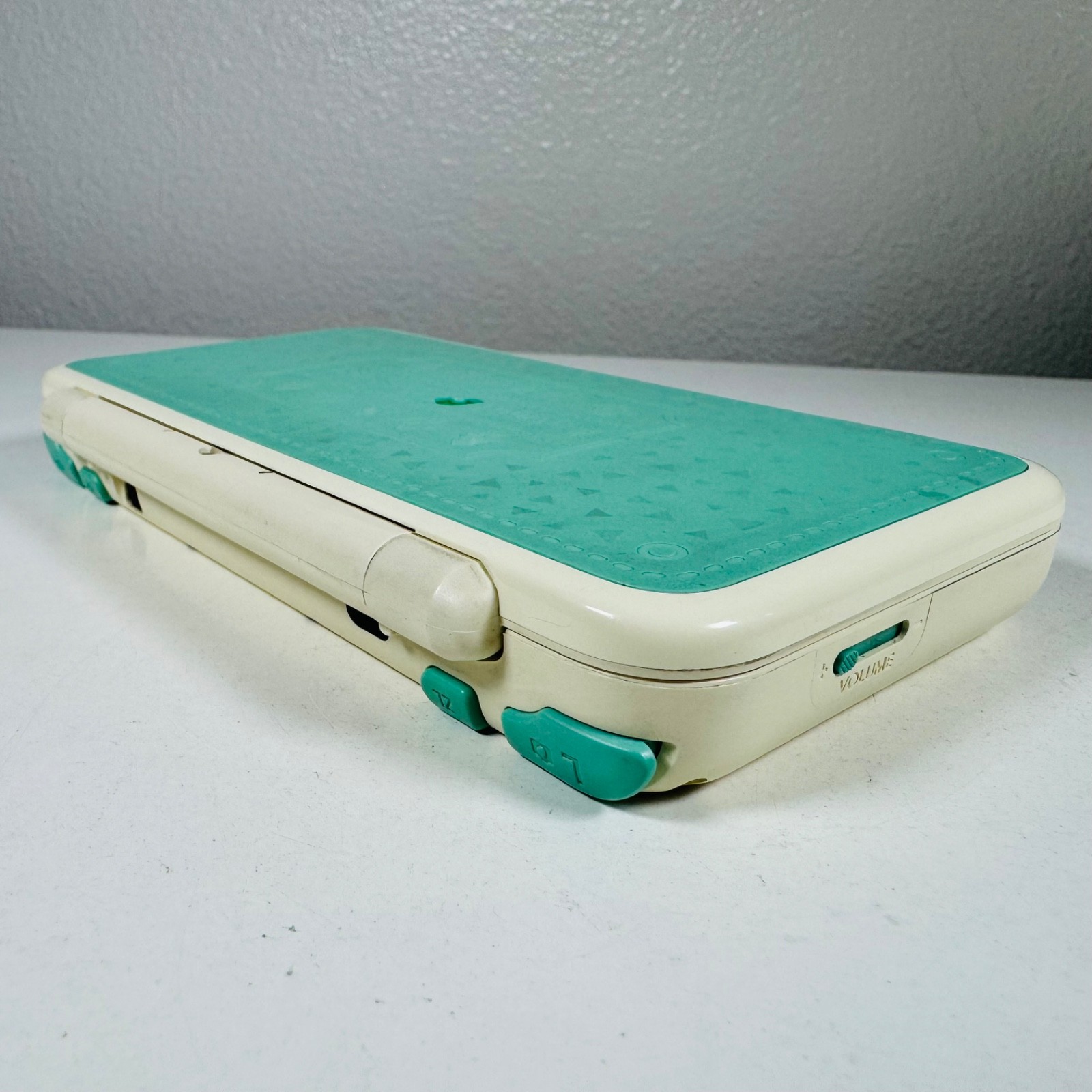 New Nintendo 2DS XL LL Animal Crossing Console w/ Accessories – USA Seller
