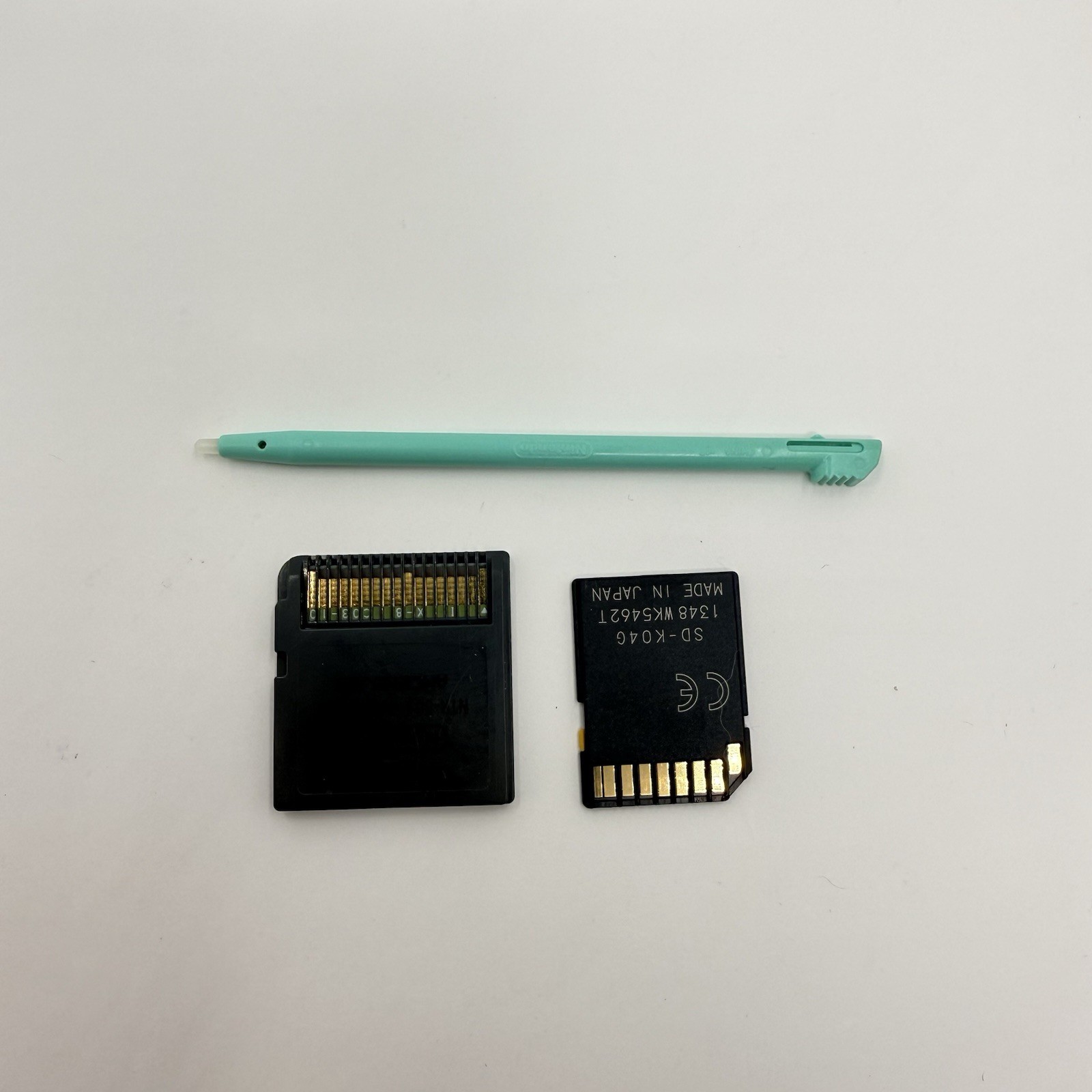 Nintendo 2DS Sea Green Console FTR 001 Mario Kart DS Stylus 4GB SD Tested