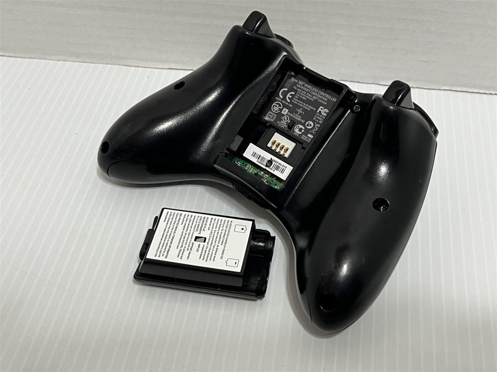 Xbox 360 E Series 1538 500GB Bundle w/ Controller – Fully Refurbished -Fast Ship