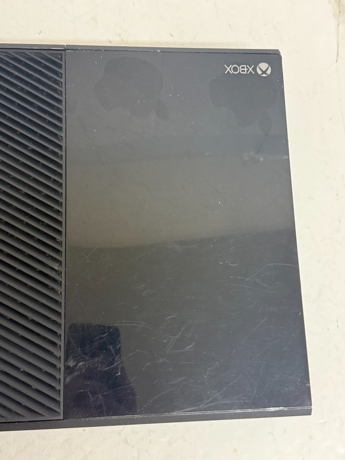 Microsoft Xbox One 500GB Console + Controller Only – Sync Button Broken – #XB3