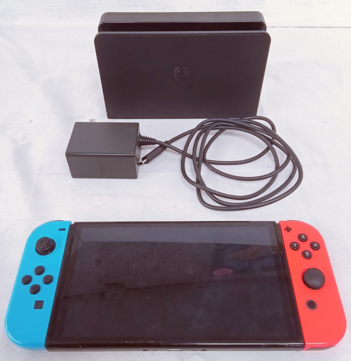 Nintendo Switch with Neon Blue and Neon Red Joy-Con (HEG-001)