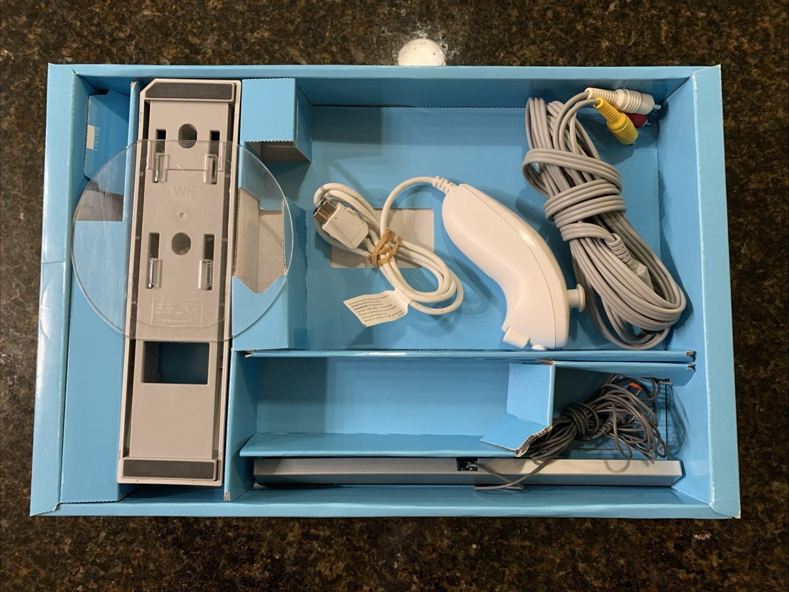 Wii Console Bundle Model RVL-001 USA Original Box #0004