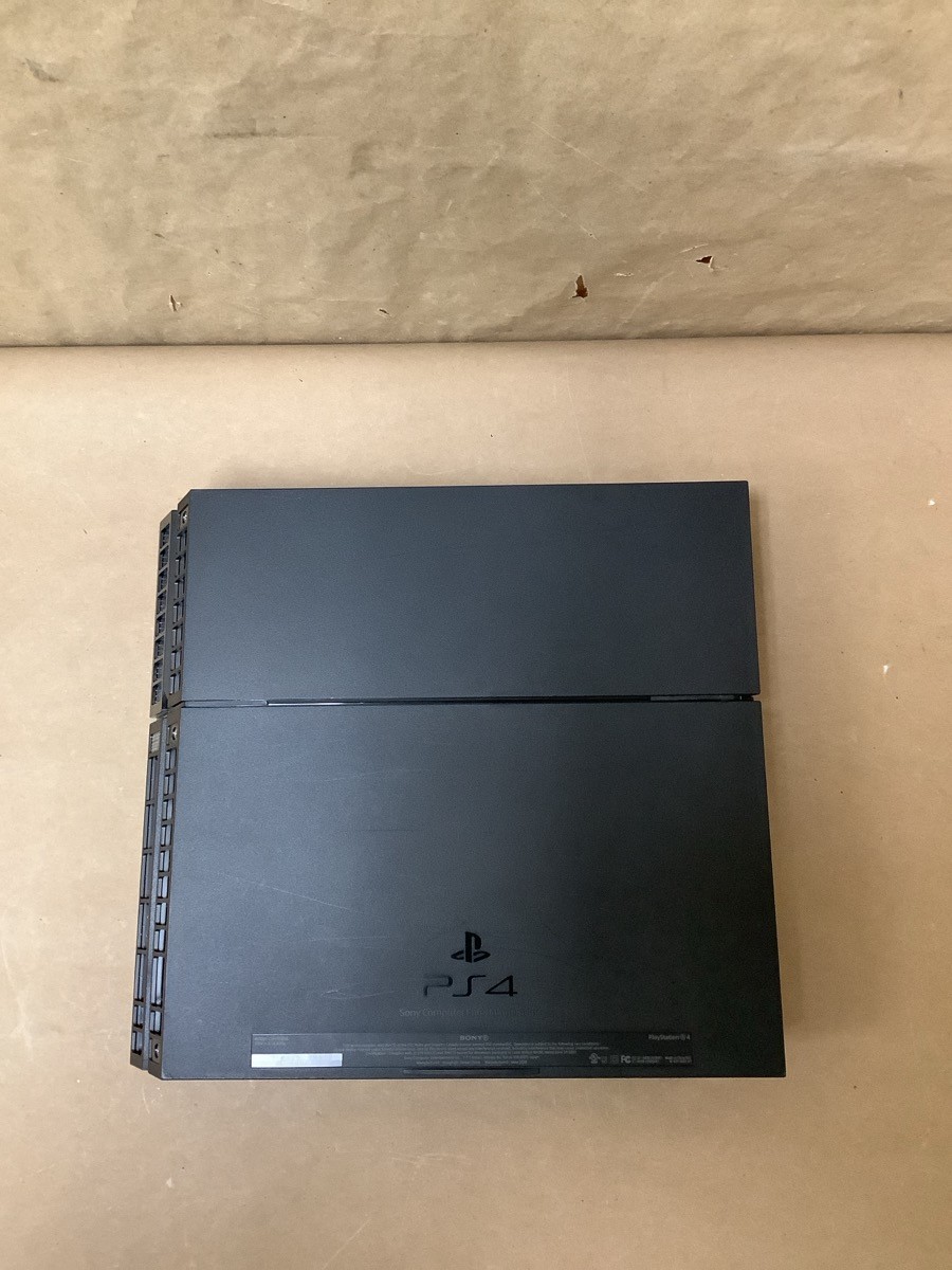 SYSTEM PS4 GAMES SONY CUH-1001A, #MB012747719; 500GB (196838-1)
