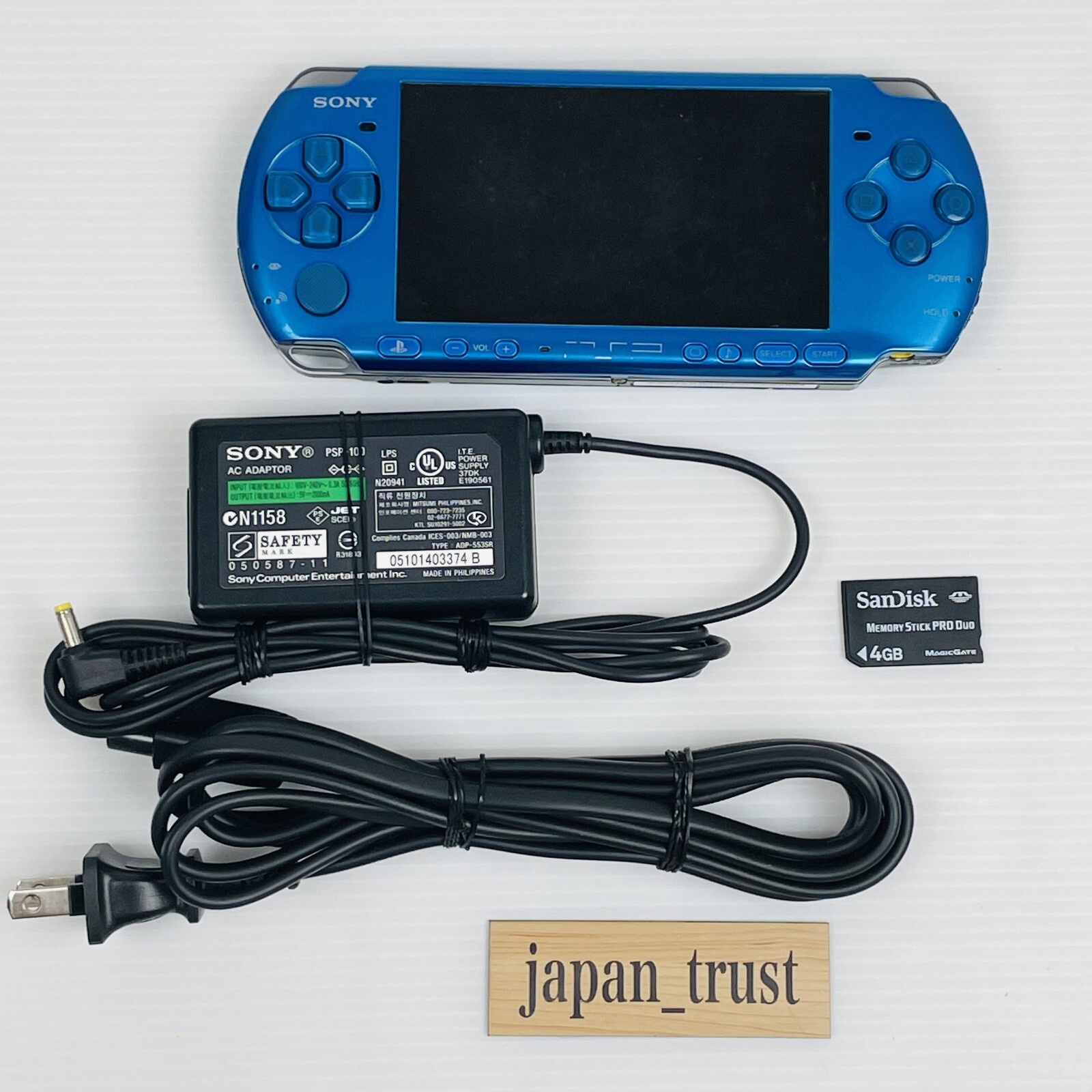 VIBRANT BLUE PSP 3000 System w/ Charger, 4gb Memory Card Set Tested Working