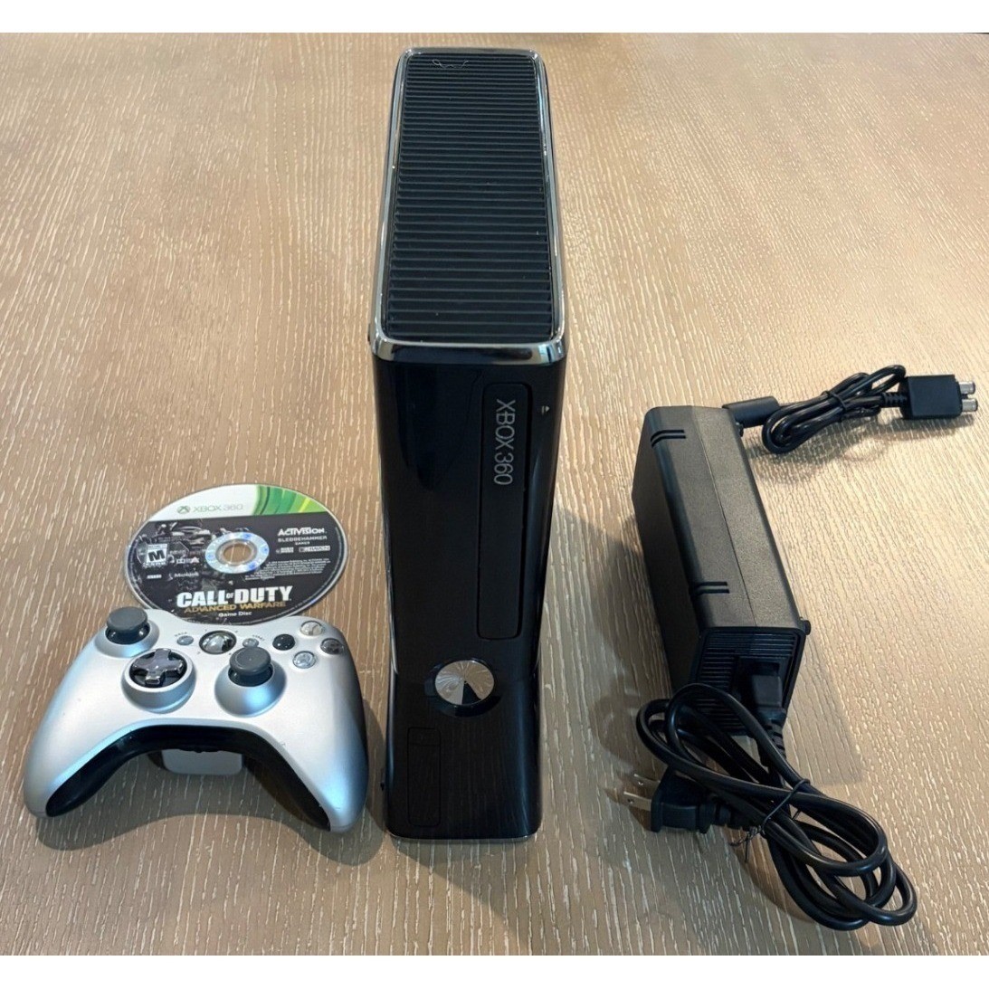 Xbox 360 S Slim Model 1439 Matte Black Console 250GB HDD w/ Controller