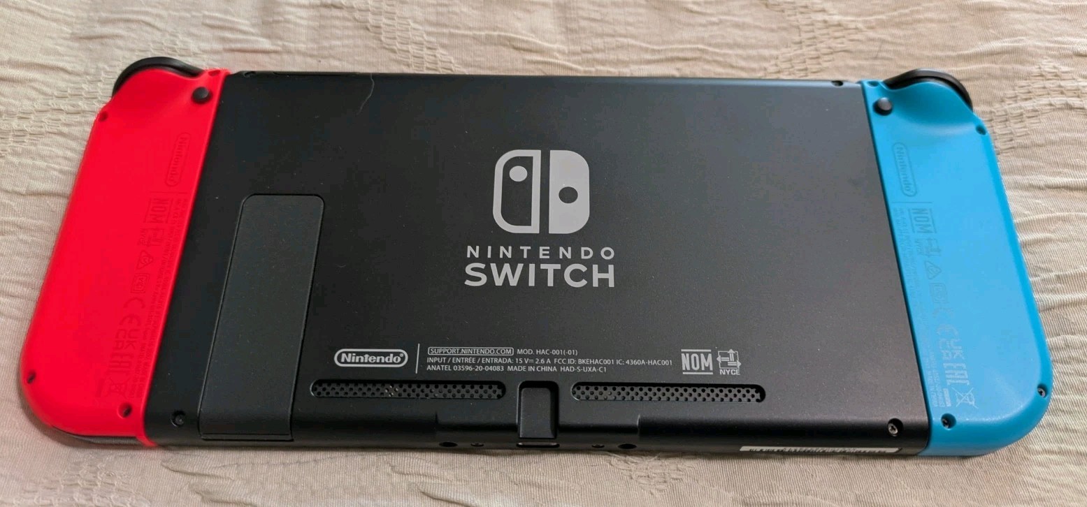Nintendo Switch Console Neon Blue Red Joy-Con, Mario Kart 8 Deluxe Ed, 121634