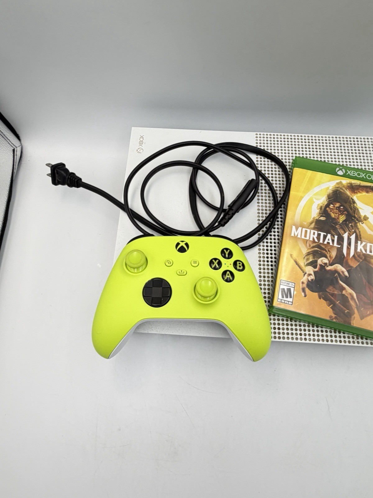 Microsoft Xbox One S Console Model 1681 w/ Controller Power Cord, Top Is Stained