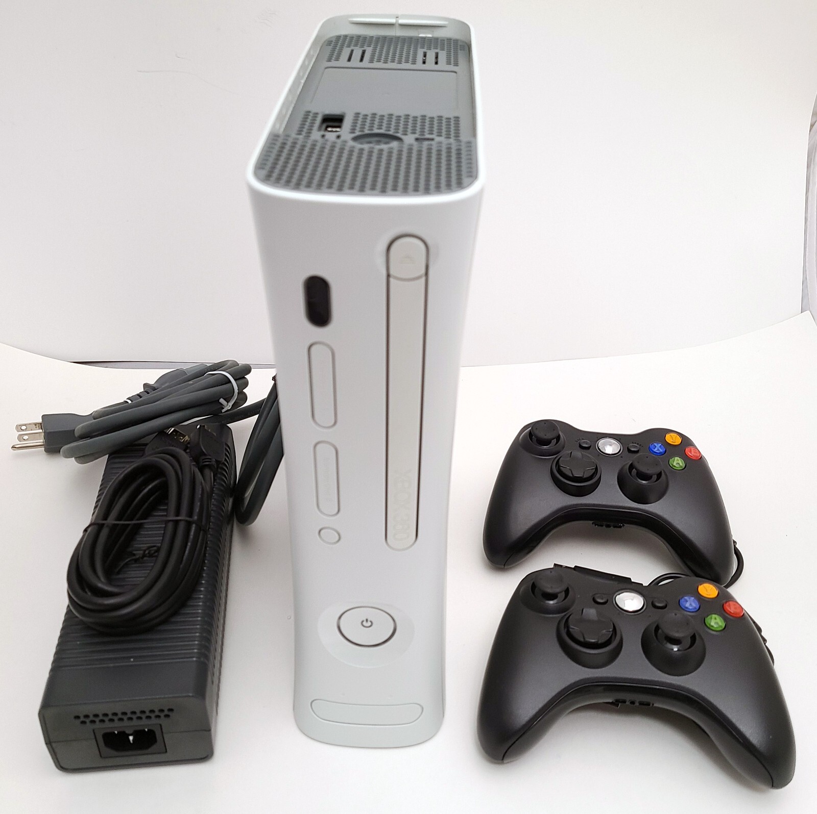 2 CONTROLLERS Bundle Microsoft XBOX 360 PRO Game Console Gaming System 4GB HDMI