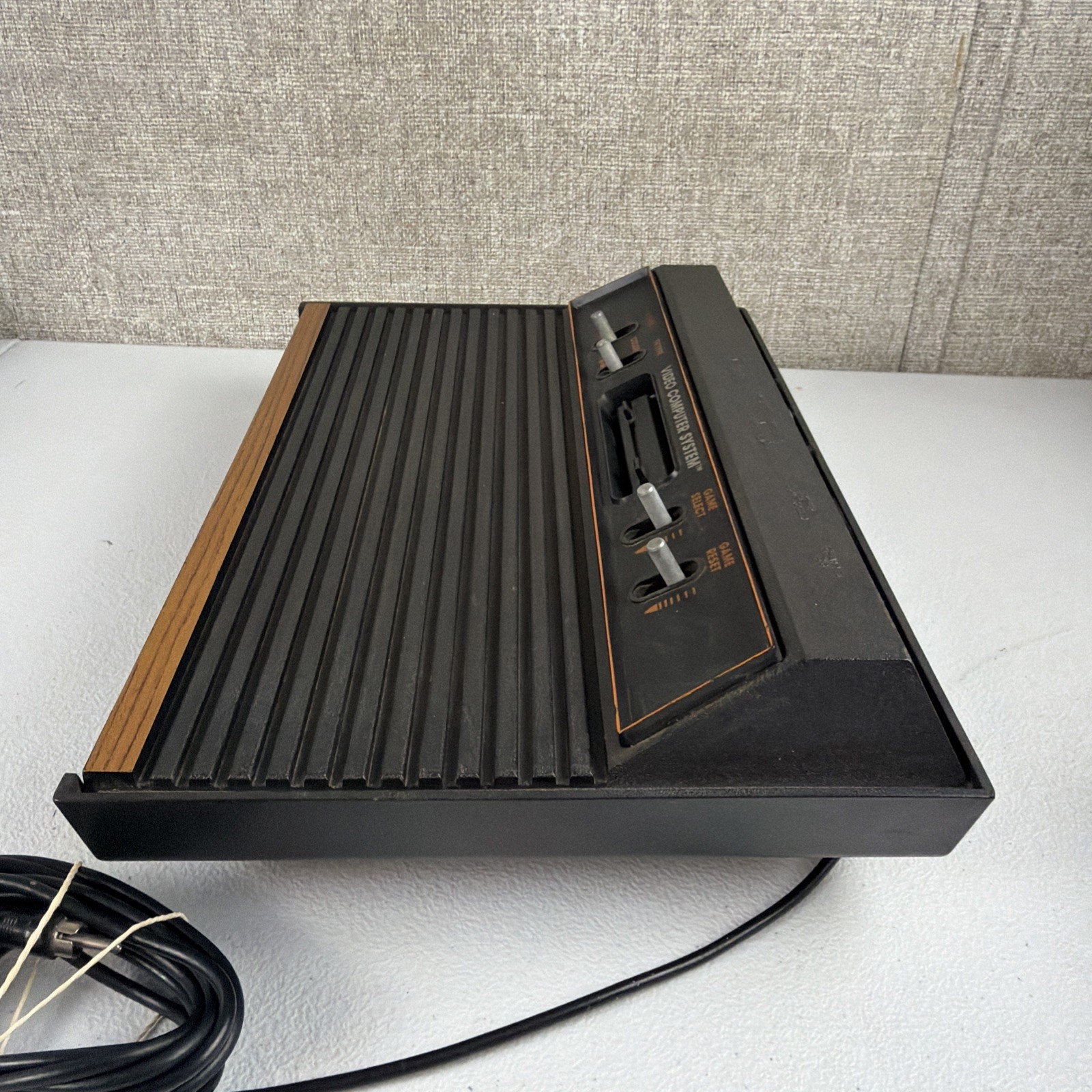 Atari 2600 Video Computer System Model CX-2600 A – Console Only PARTS/UNTESTED