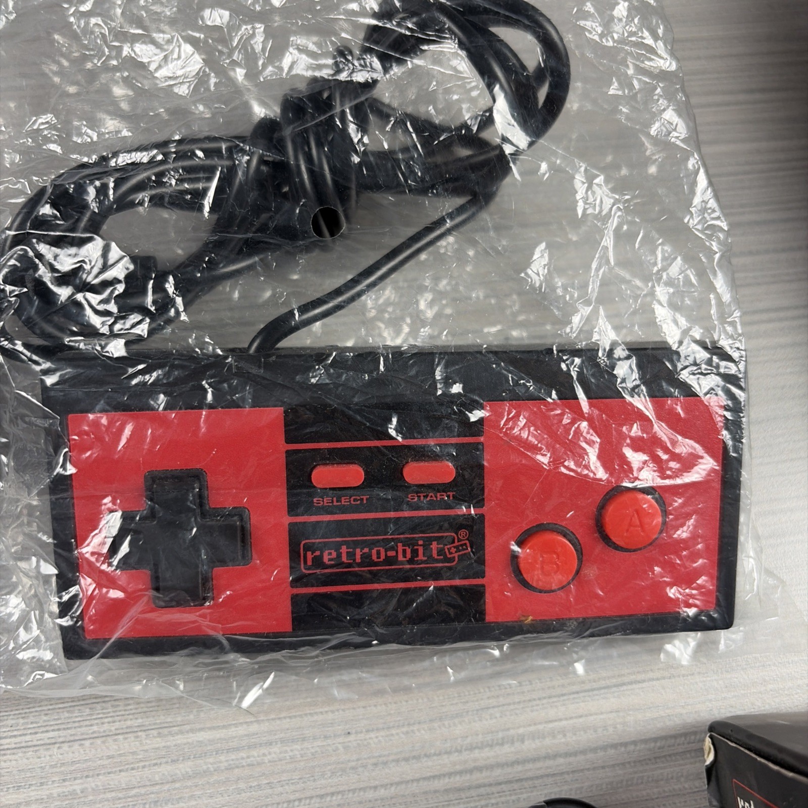 Retro-Bit Duo 2-in-1 Console System for NES/SNES PRE OWNED, 2 CONTROLLERS