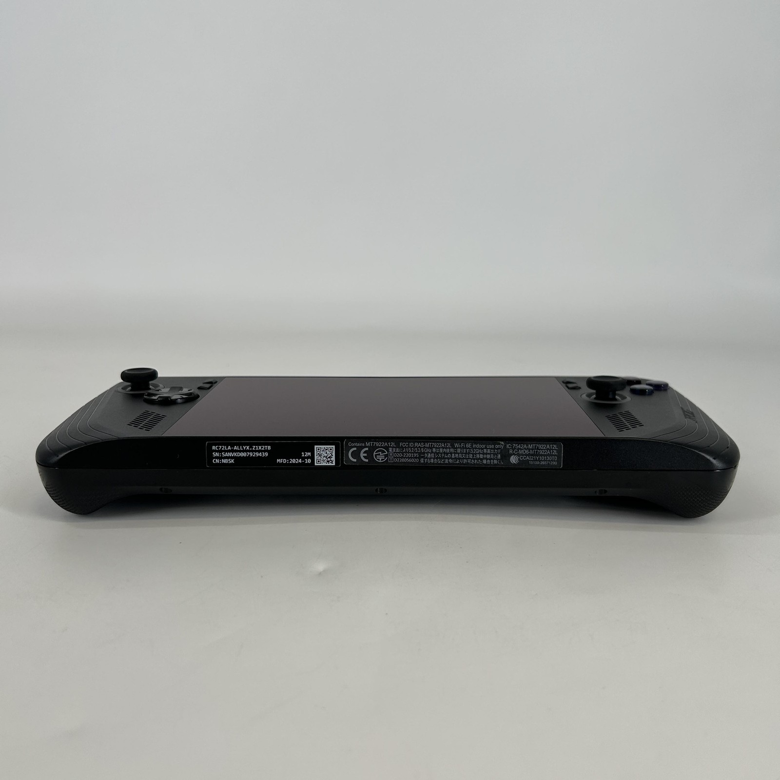 Asus ROG Ally X Black AMD Ryzen Z1 Extreme 24GB RAM 2TB w/ Charger – Very Good