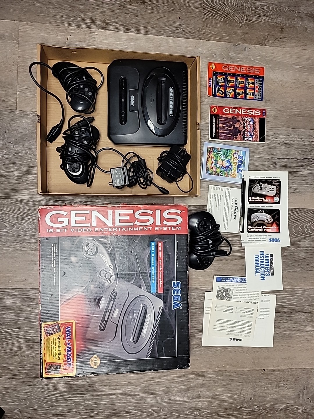Sega Genesis II Console Boxed Three Controllers Tested Original Box See Pic