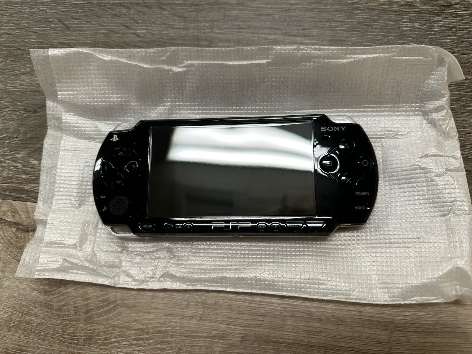 Sony Playstation PSP-2001 Game Console Bundle Repack – Battery Untested, READ