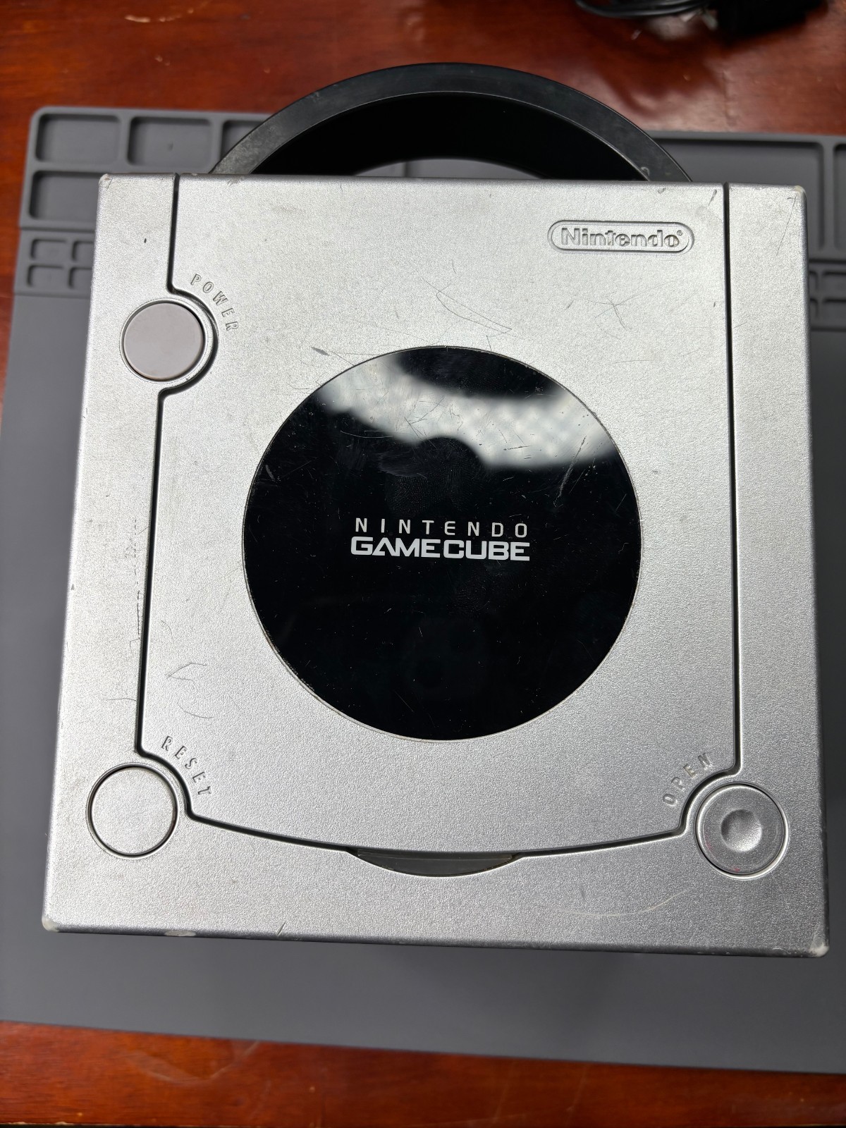 Silver GameCube Console 2 Games and 2 Controllers Bundle DOL-101 (READ DESC)