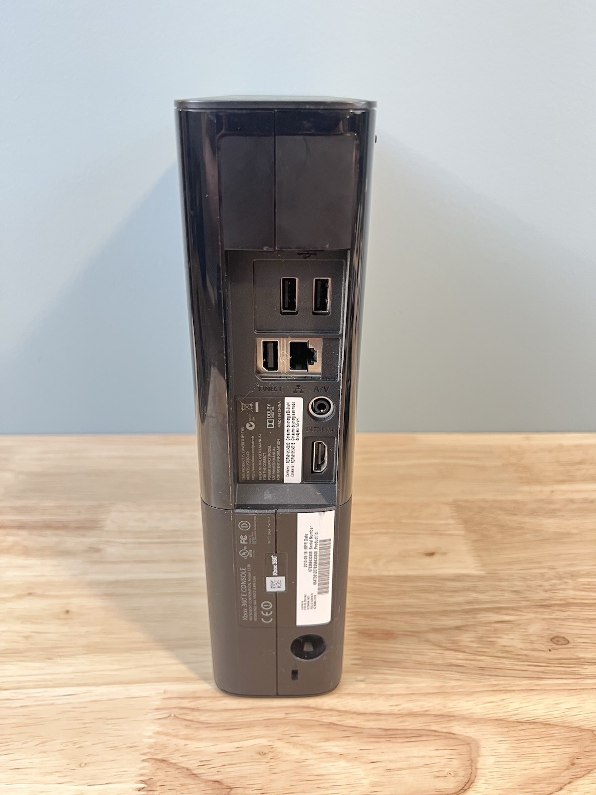 Microsoft Xbox 360 E Model 1538 4 GB Console & Two Controllers – NO POWER CORD
