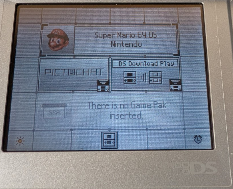 Nintendo DS NTR-001 Silver Bundle Mario Kart, SM64, Final Fantasy, DS SLOT ISSUE