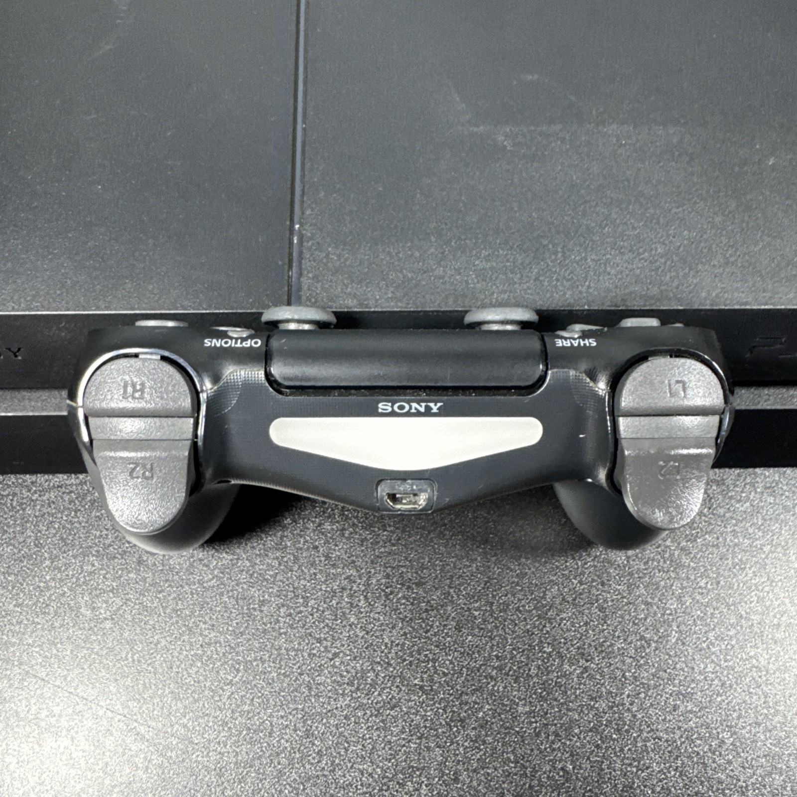 LOW FW SONY PlayStation 4(ps4)SYSTEM – CUH-1215A – 500GB & Controller 10.01OFW