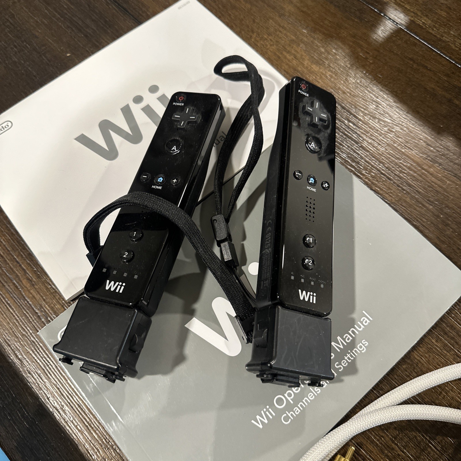 Nintendo Wii Black Console RVL-001 Wii Bundle With Box (No Games) Tested & Works
