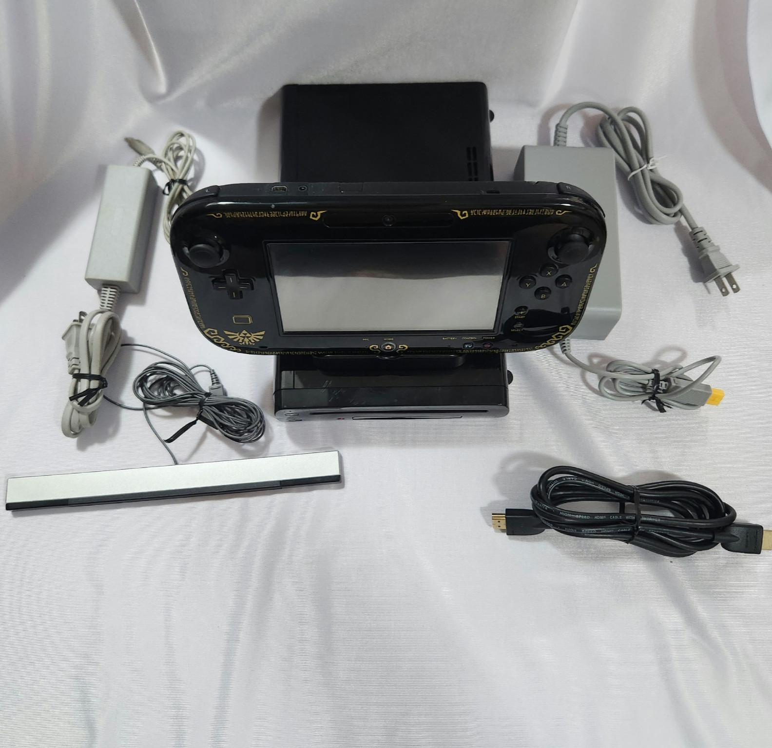 Nintendo Wii U Zelda GamePad Bundle WUP-101(02) Tested Sensor Bar Cords HDMI