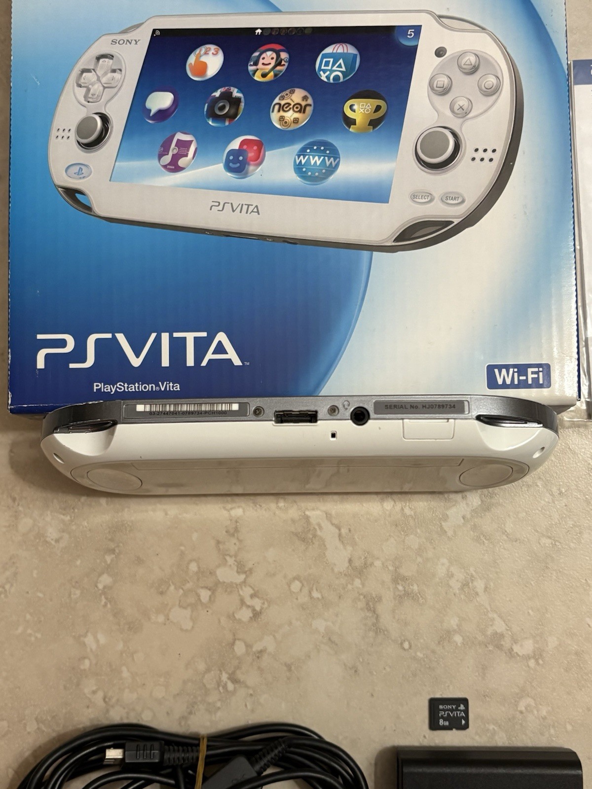 Sony PS Vita PCH-1000 Complete In Box – White 8GB Very Good Condition USA Seller