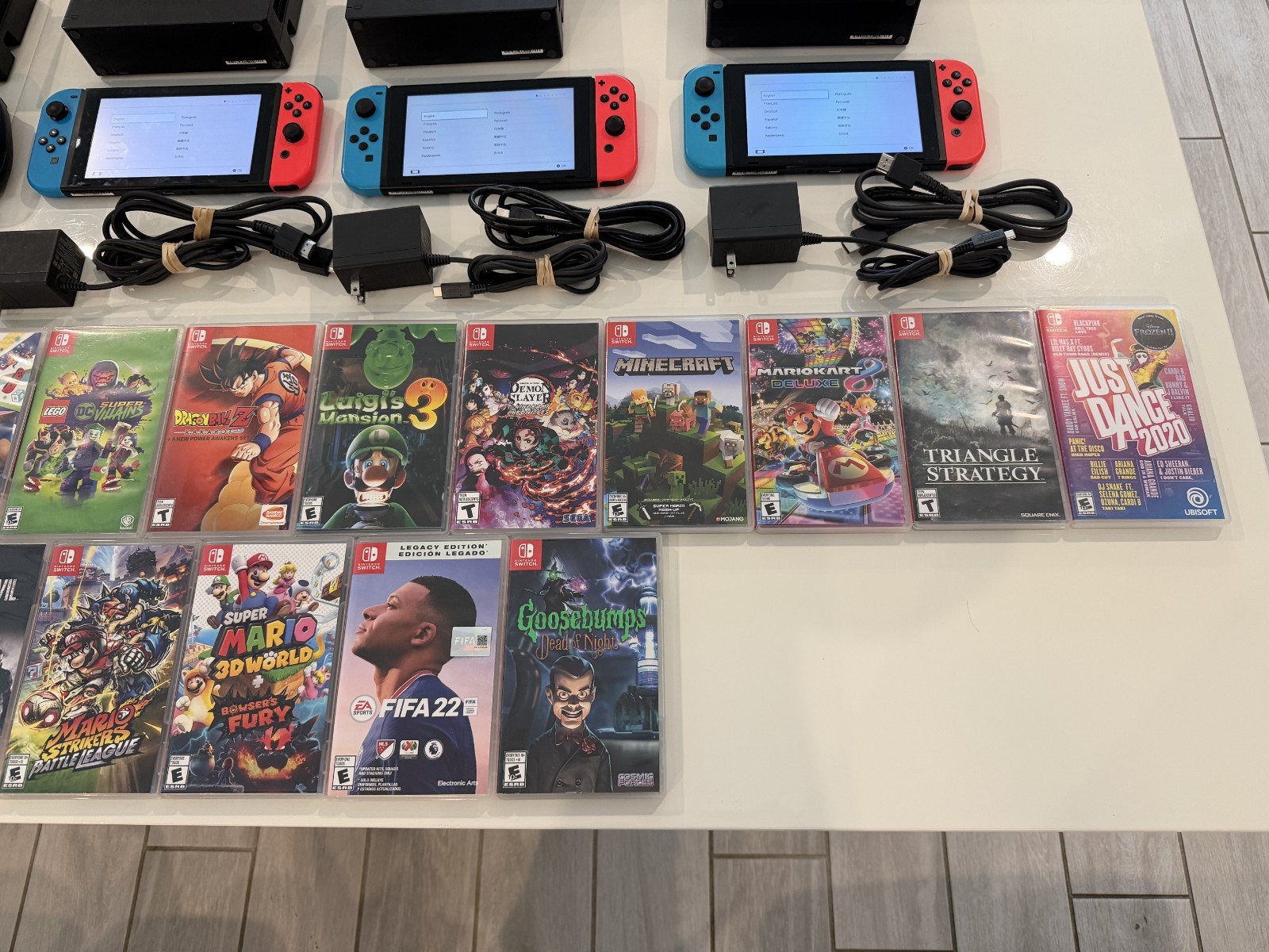 Nintendo Switch Console Lot (4 in total) + 17 Games