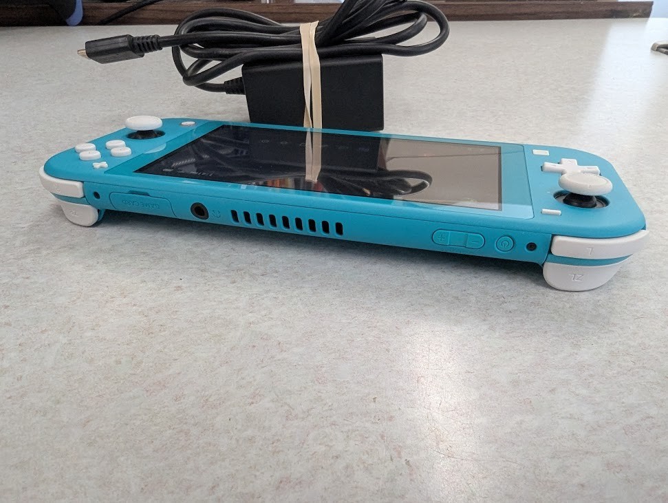 Nintendo Switch Lite HDH-001 32GB Handheld Console Turquoise w/ Charger