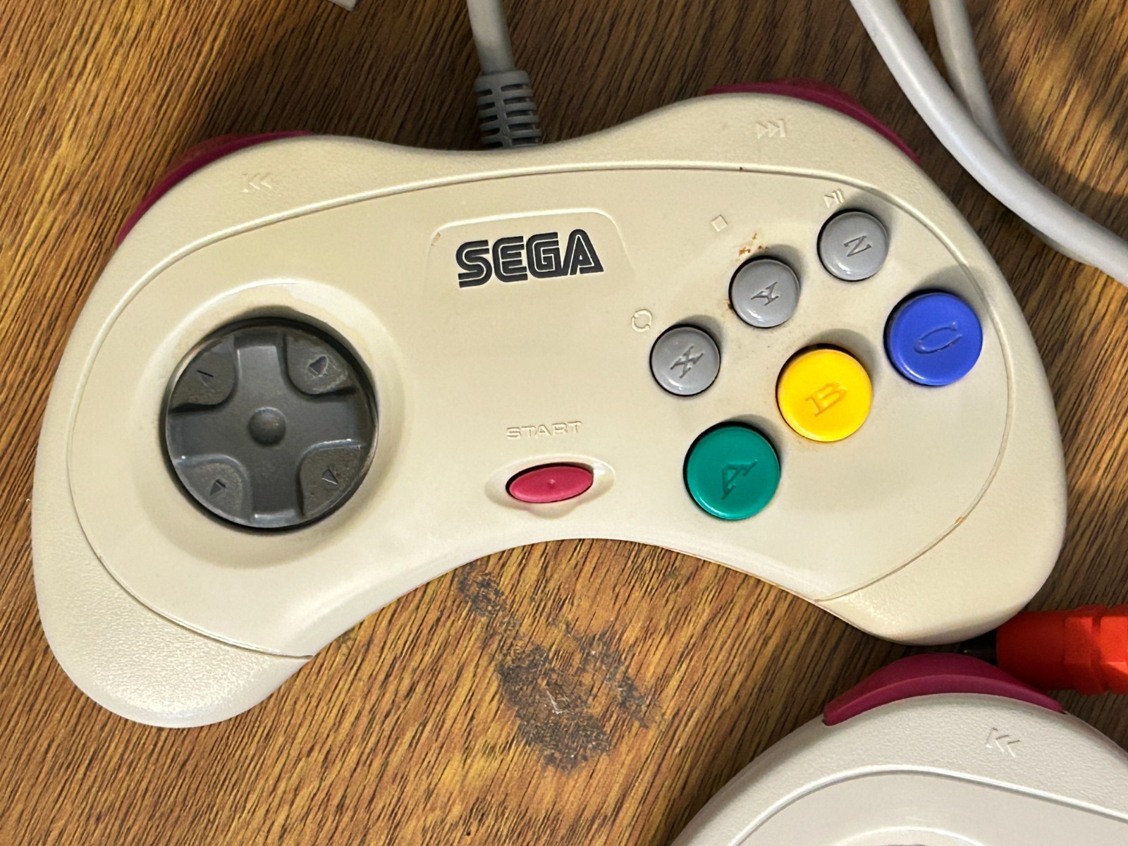 SEGA SATURN White Console HST-3220 Japan 2 Controllers 3 Games Tested Free Ship