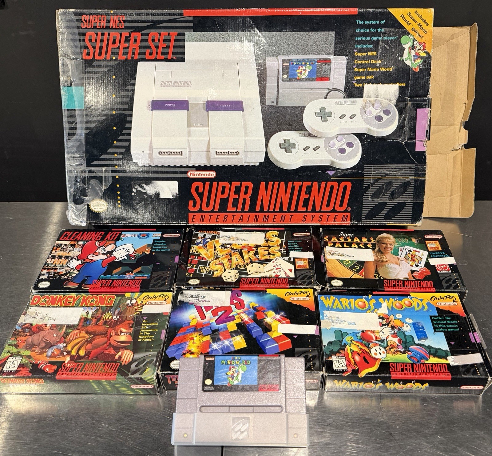 Super Nintendo SNES Console Super Set Near Complete Super Mario World+Games!