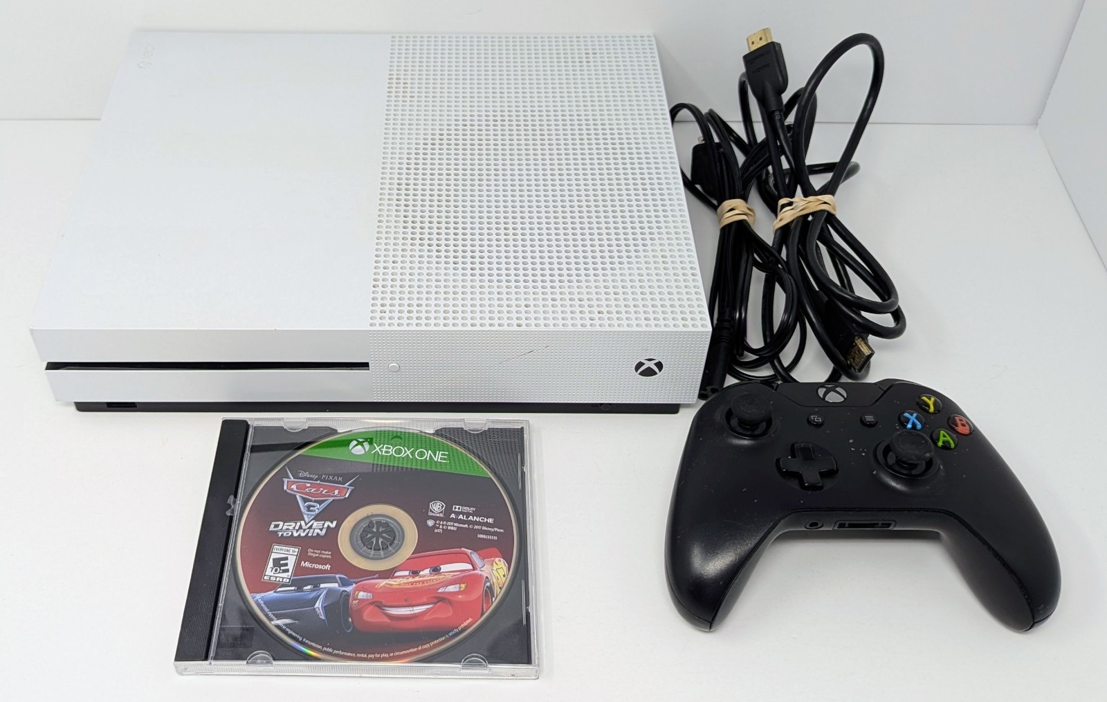 Microsoft Xbox One S 1 TB White Console Bundle w/ Cars 3 Driven To Win – Tested!