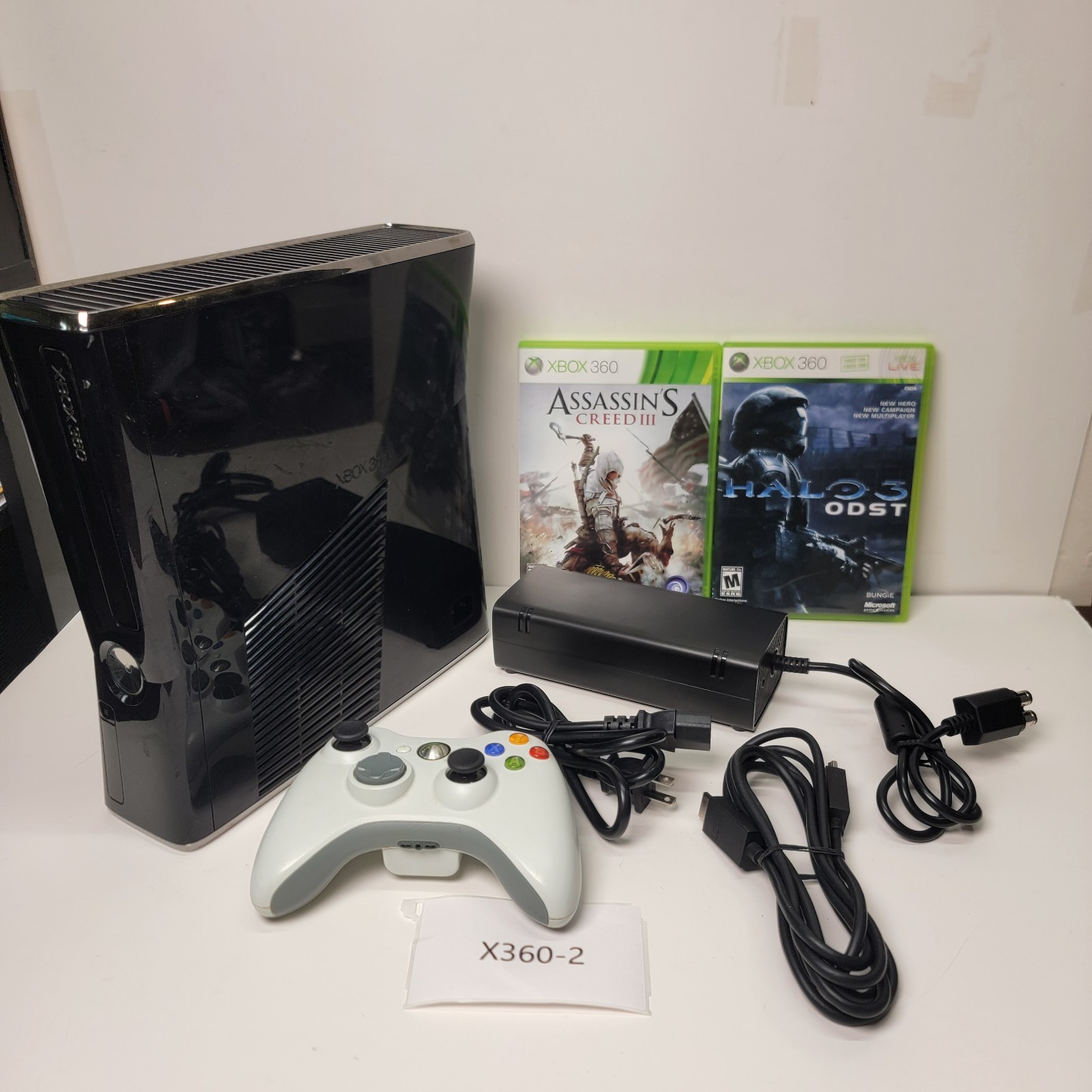 Xbox 360 Slim 250GB Console Bundle Controller 2 Games Tested and Working