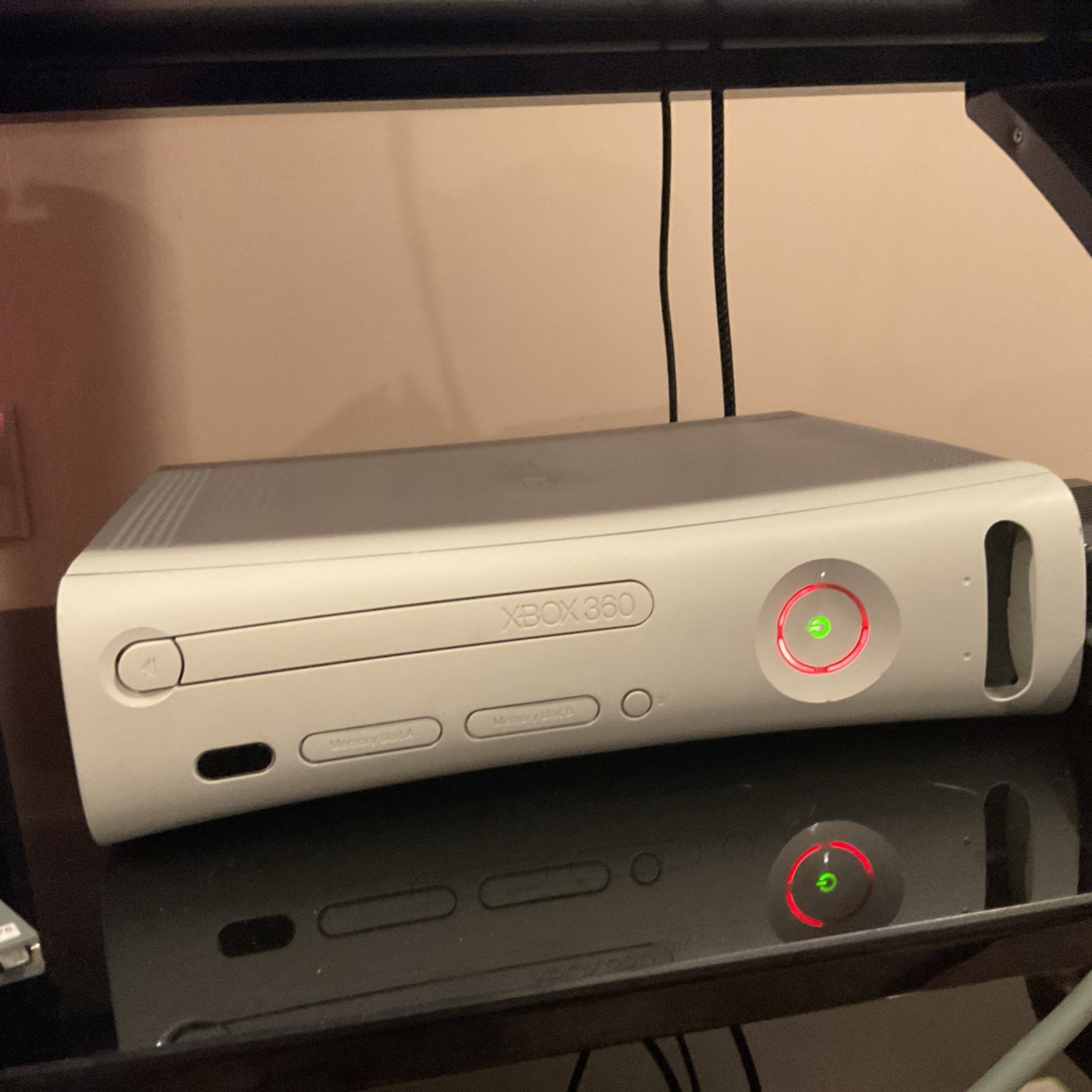 xbox 360 red ring of death (FOR PARTS)