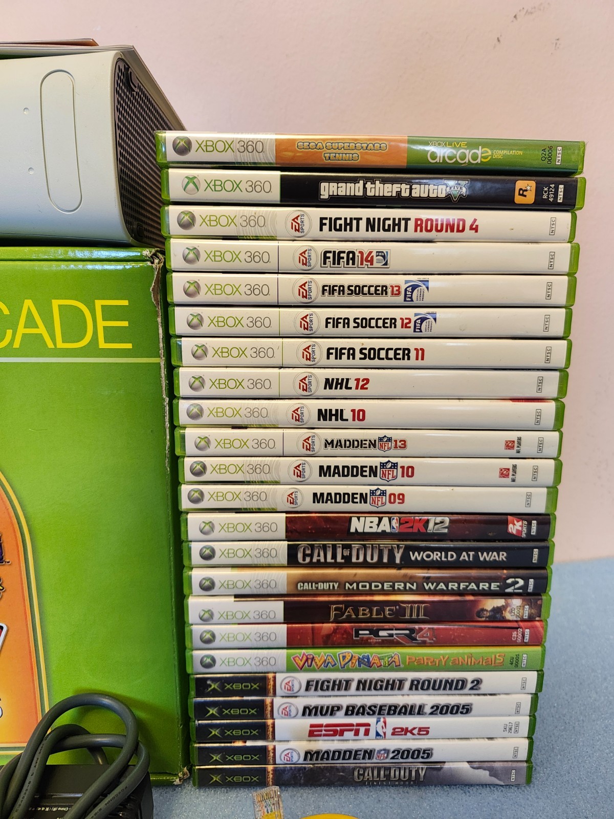 XBOX 360 20GB Arcade Console – 23 Games Bundle